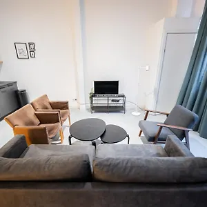 great-2-bedroom-serviced-apartment-69m2-lh18.ihotelsrotterdam.com/